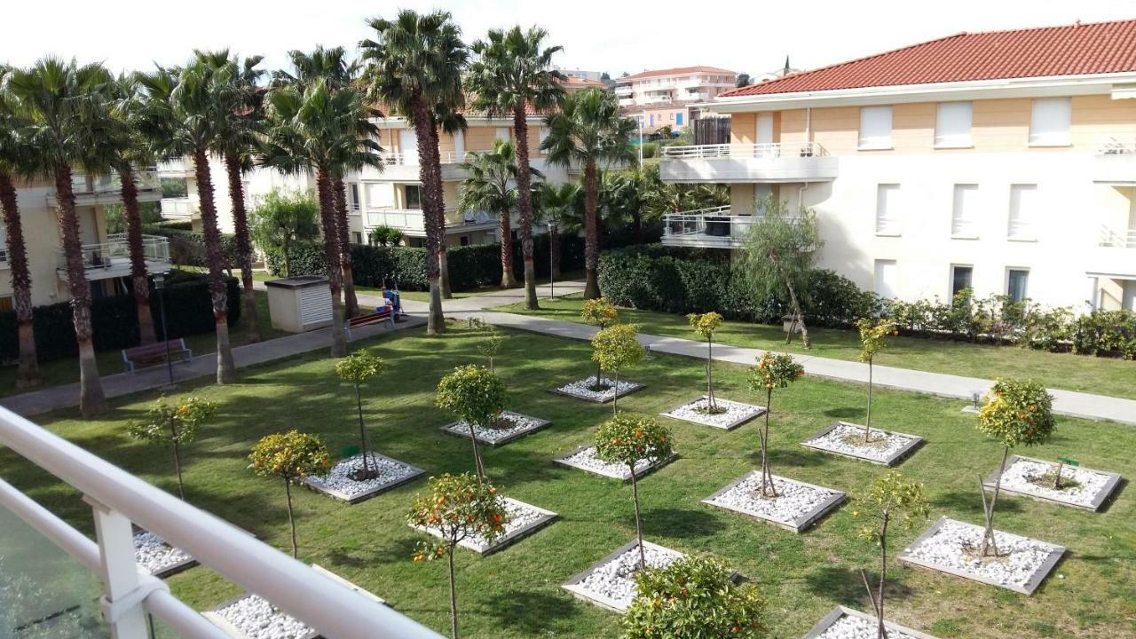 شقة Les Jardins D'أنتيب المظهر الخارجي الصورة